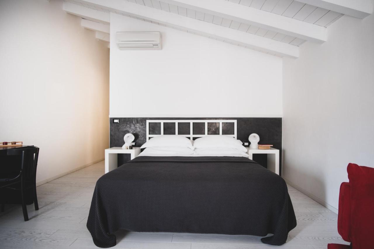Casa Fola - City Centre Rooms Верона Екстериор снимка